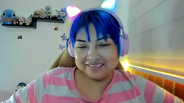 Shaddycute  online show from November 2, 5:05 pm