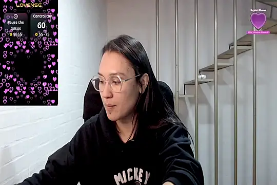 Jessie Desire online show from September 28, 10:48 pm