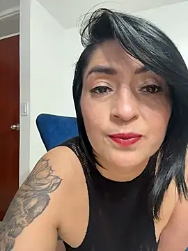 karenlennox1 online show from February 21, 10:32 pm