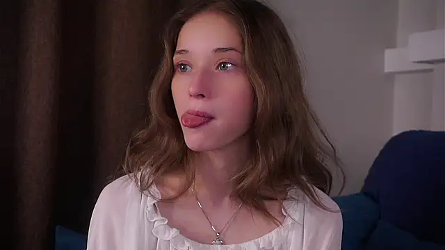 EdlinHargus online show from October 7, 2:38 am