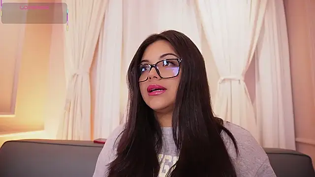 Sophia wilsonn  online show from October 11, 11:25 am