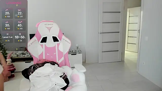 Fluffy Rose online show from December 16, 4:29 am