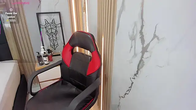 lizziemontana2 online show from September 22, 7:56 pm