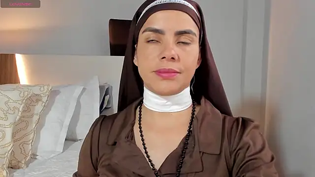 ClaraMariaMon online show from April 10, 3:07 pm