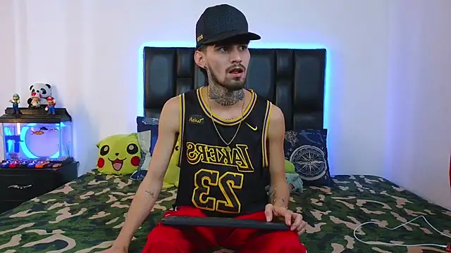 Brutal Sex Fucking online show from May 20, 9:34 pm