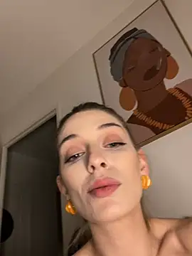 Bellalolahot online show from April 16, 9:39 pm