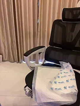 Milk-babier online show from April 20, 3:09 am