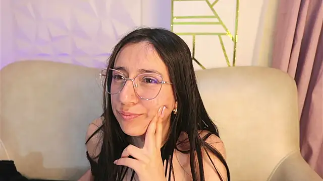 Sweet Sammy  online show from December 2, 7:10 am