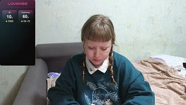 June shy0 online show from March 3, 7:03 am