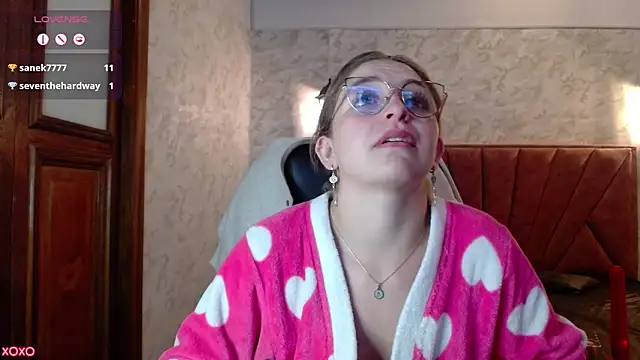  isaabellaa online show from October 16, 5:59 pm