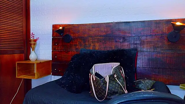 Celeste sanz online show from September 10, 5:35 pm