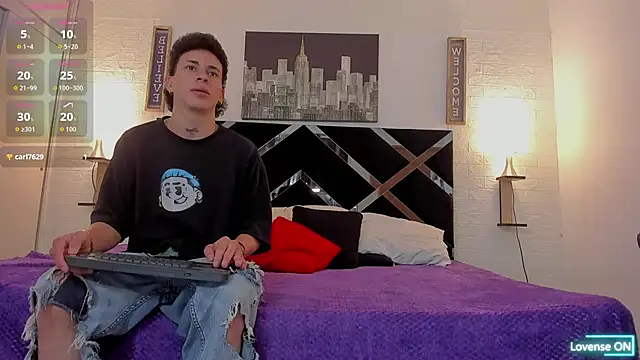 toyboys1 online show from September 18, 3:16 am