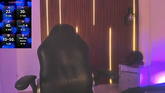 Cloe Evans1 online show from November 25, 6:53 pm