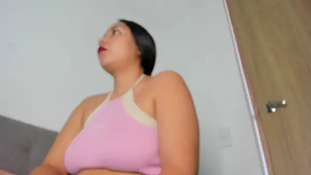 emiily15   online show from July 31, 8:21 pm