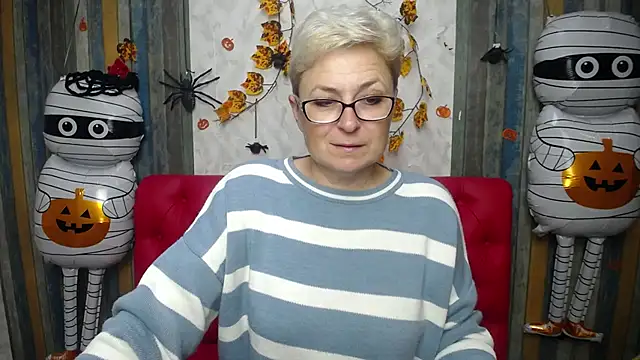 EmiliaGree online show from November 7, 6:08 am