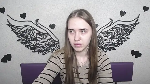 LauraHlot online show from October 6, 5:18 pm