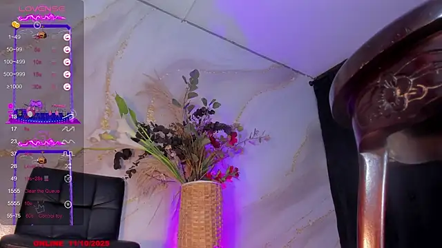 Karla-Ebony online show from October 11, 1:47 pm