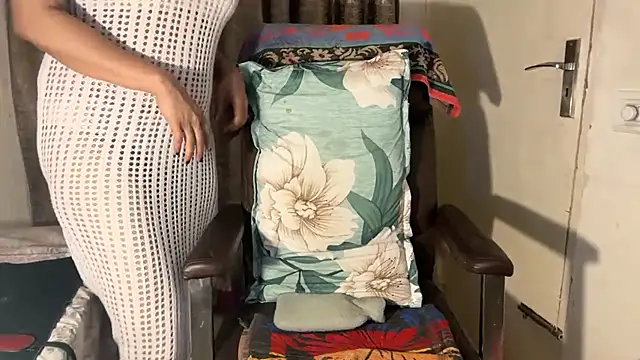 Cupid of Hearts online show from March 29, 1:04 am