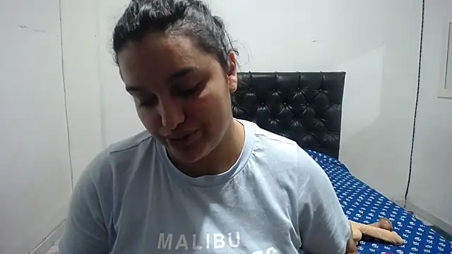 Laurenkenner  online show from December 15, 7:52 pm