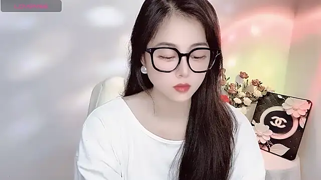 Lydia 170 online show from June 15, 8:09 pm
