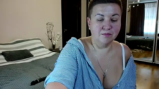 Annet1912 online show from December 4, 11:01 am