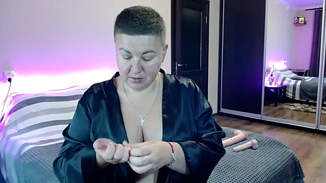 Annet1912 online show from November 11, 10:34 am