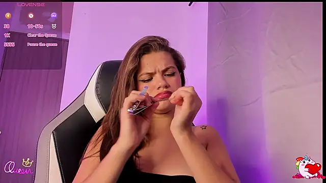 PaigeJayden online show from February 13, 4:25 am