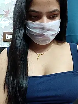 Myloveurvi online show from November 3, 1:26 pm