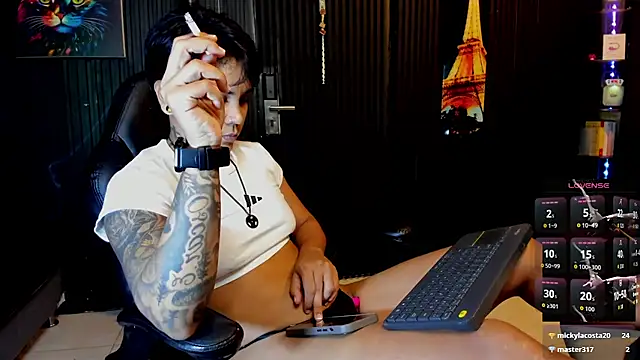 ZhoeStrong online show from October 11, 1:43 am