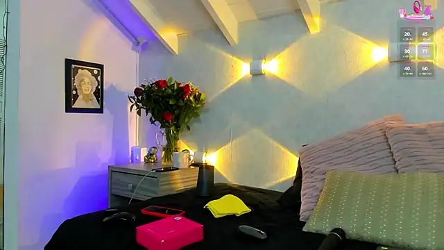 Martina Miiller online show from February 18, 12:15 pm