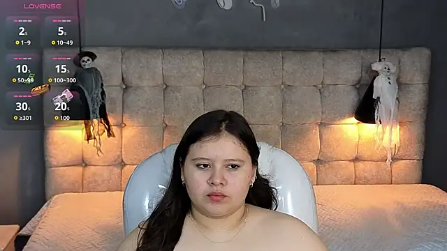 Laia and Aloby online show from October 3, 11:10 pm