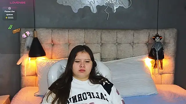 Laia and Aloby online show from October 14, 10:34 pm