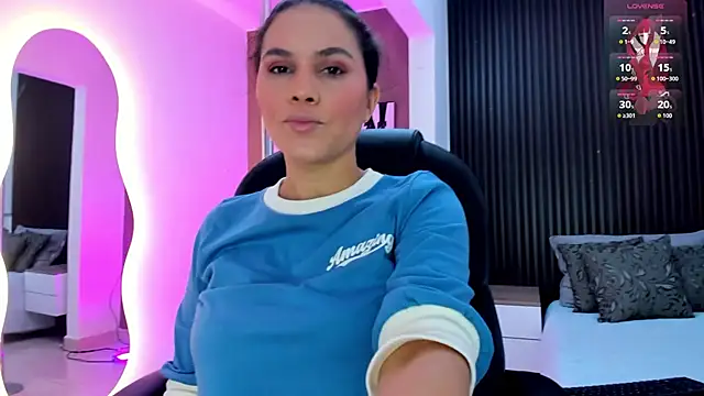 natasha  jackson online show from November 8, 12:54 pm