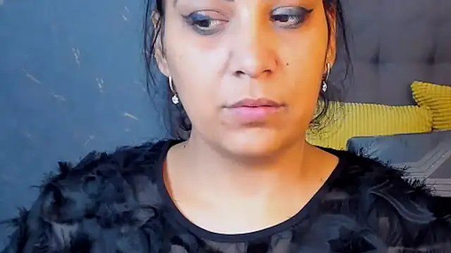 AmyCubes online show from December 13, 9:10 pm