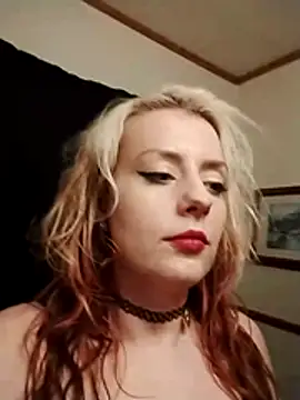 SkarlettRose96 online show from February 5, 3:53 am