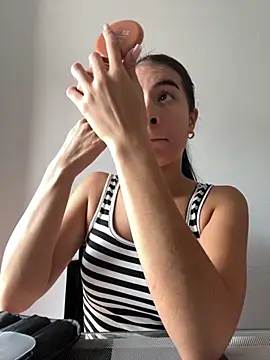 IssabellaLopez online show from November 18, 4:30 pm