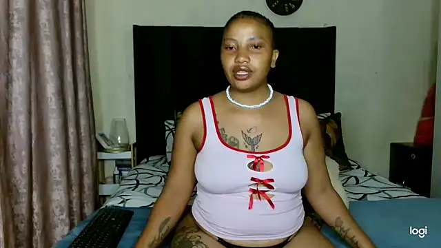 quenliyasa online show from January 11, 9:20 pm