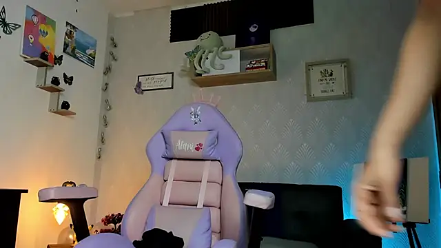 Alaia Love77 online show from February 7, 9:51 pm