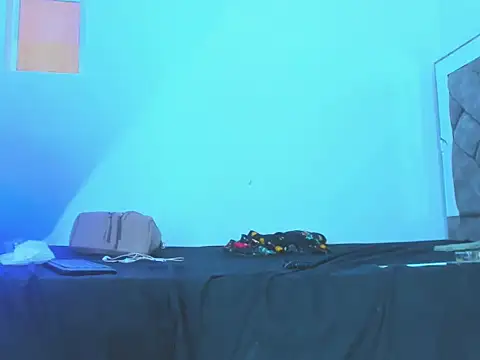 franchescasecrett online show from September 27, 8:05 pm