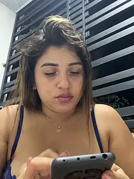 perlita05 online show from November 5, 1:22 am