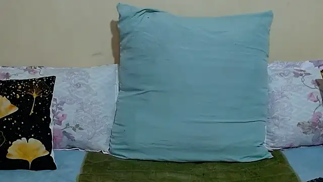 DiamondLuv29 online show from March 10, 3:10 am