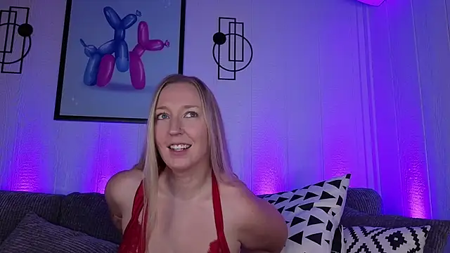 lucyallen4201 online show from October 15, 11:13 am