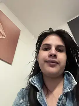 GiuliaHarvey online show from April 7, 7:43 am