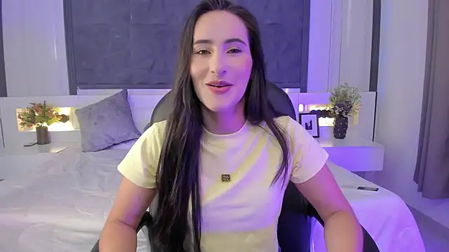 SaraGomez1 online show from March 1, 4:18 pm