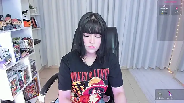 misshoneyxxx online show from September 19, 3:38 am