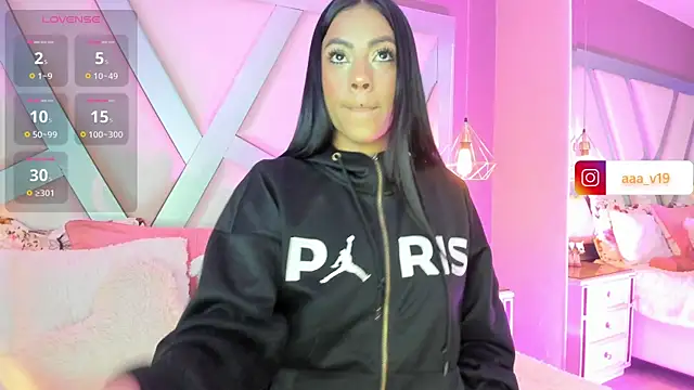 Amber villalobos  online show from September 18, 3:27 am