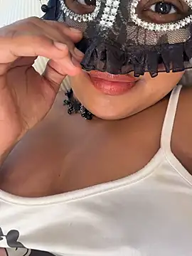 Bella Luna18 online show from July 30, 7:09 am