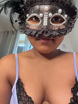 Bella Luna18 online show from June 6, 8:09 am