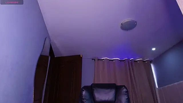 Shenoa1 online show from October 15, 11:57 am