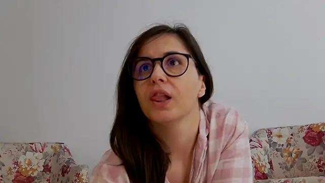 SophieeRain online show from October 17, 8:39 am